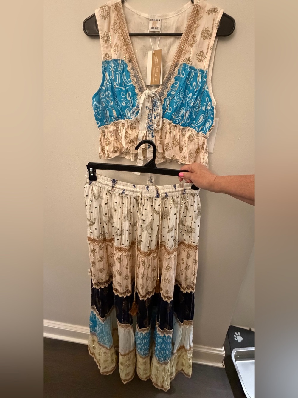 Beautiful boho skirt with halter style blouse. One size